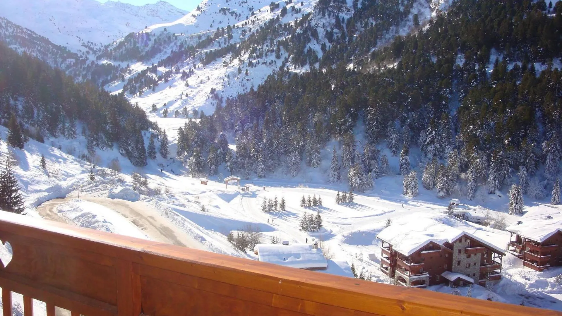 Apartment Appartement Convivial A Meribel Avec Acces Aux Pistes Et Balcon - Fr-1-355-75